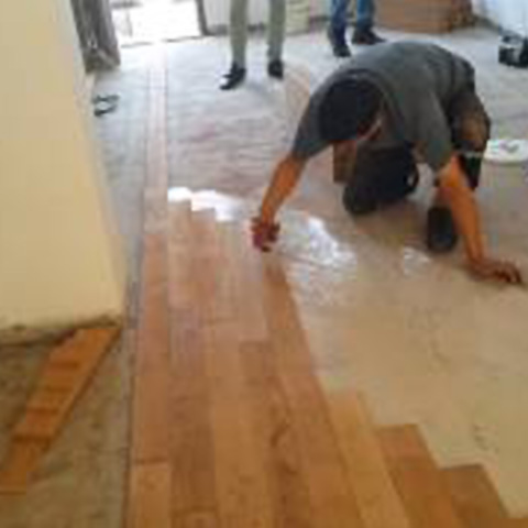 INSTALACIONES DE PISO DE PARQUET